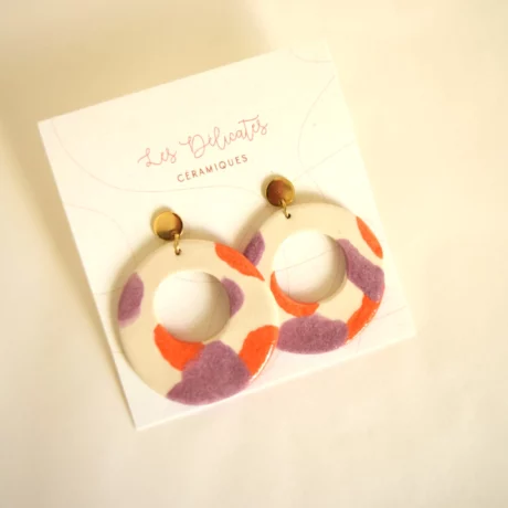 Boucles d’oreilles guépardes orange et violette