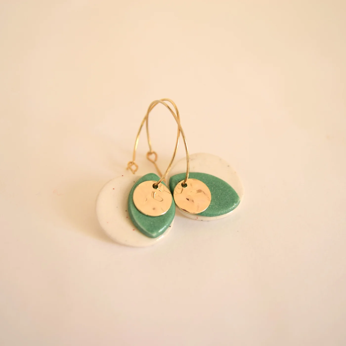 Boucles d'oreilles créoles personnalisables verte