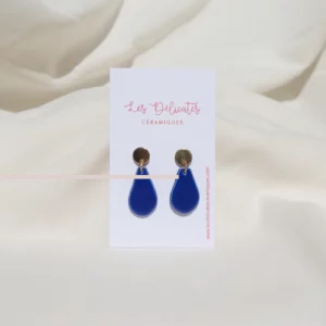 boucle d'oreille en céramique en forme de goutte de couleur bleu klein