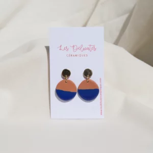 boucles en céramique bleu Klein